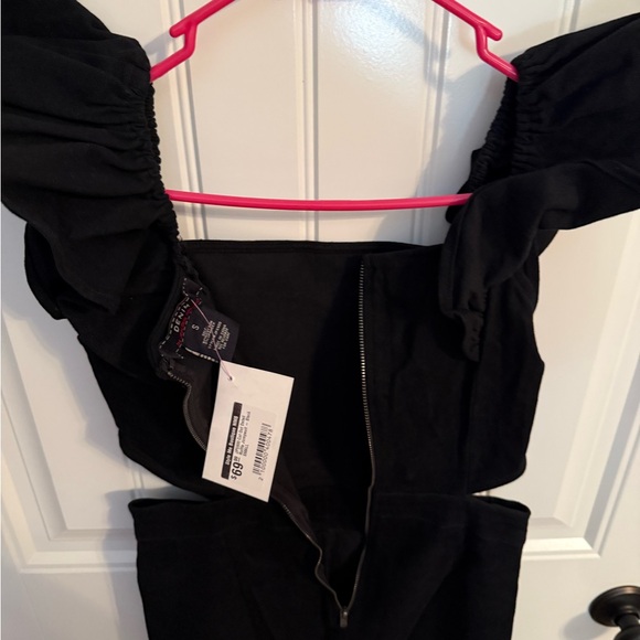 Black Ruffled Jumpsuit - Picture 2 of 3